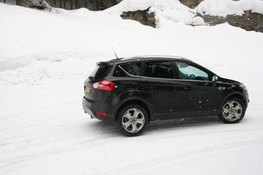  Ford Kuga 2008 года  (фото 79 из 139)